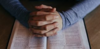 Como me concentrar melhor na oração? Aprenda e pratique essa dica infalível