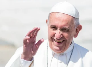 Papa Francisco (1936-2025): Uma vida dedicada ao serviço e à misericórdia